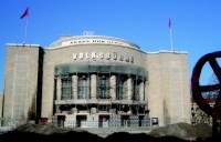 Die traditionsreiche Volksbühne Rosa Luxemburg im Herzen von Berlin (Foto: Andreas Praefcke)